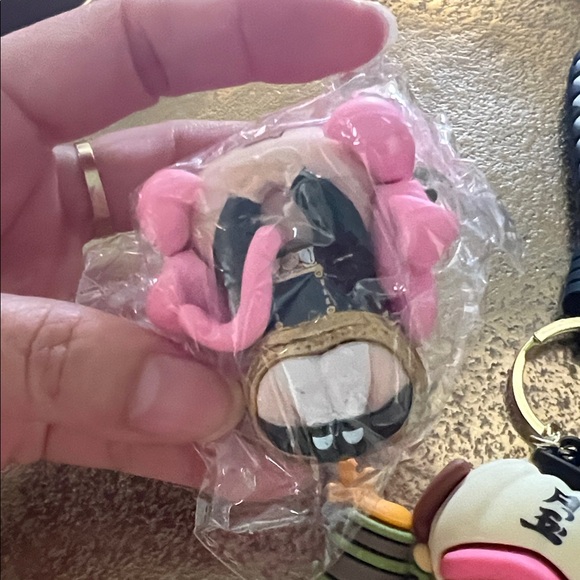 #1182+One Piece Cute Character Tony Tony Chopper Keychain Set - Pink and Brown - Picture 4 of 5
